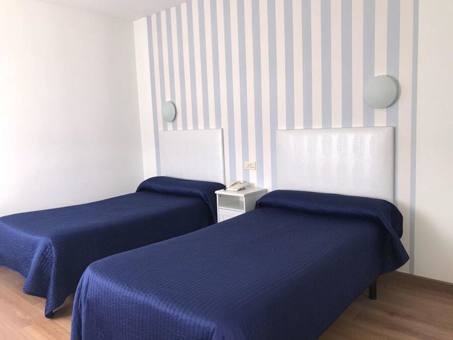 Hotel Voar Рибадео Екстериор снимка